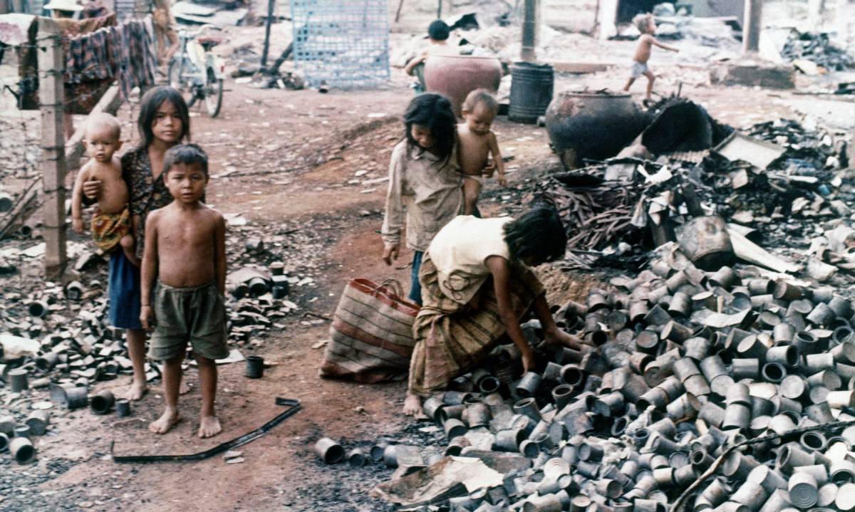 從1975年到1979年短短4年時間，「赤柬」屠殺了將近200萬人民。